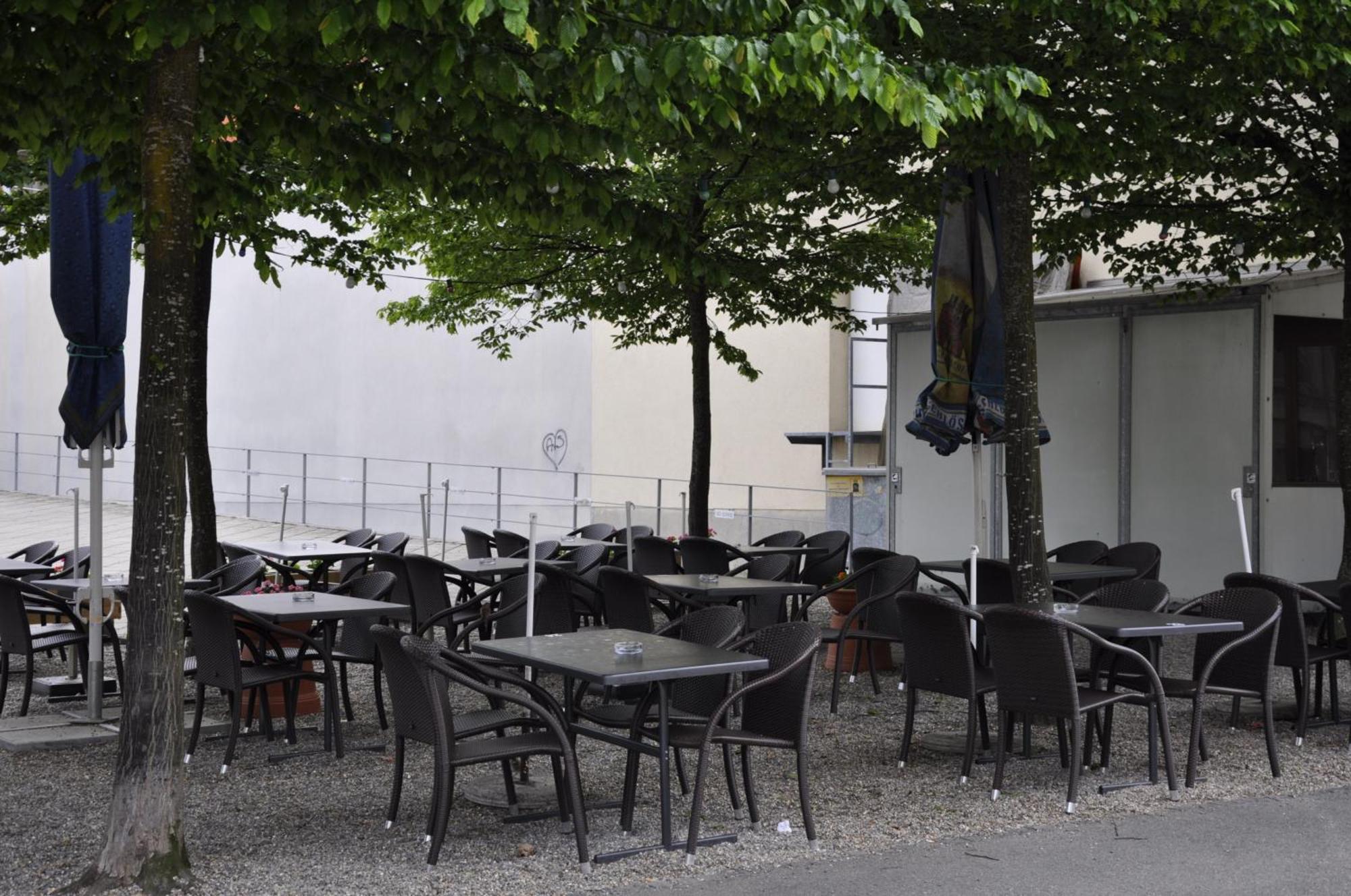 Hotel Restaurant Passage Гренхен Екстериор снимка